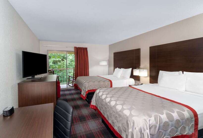 هتل Ramada By Wyndham Maggie Valley