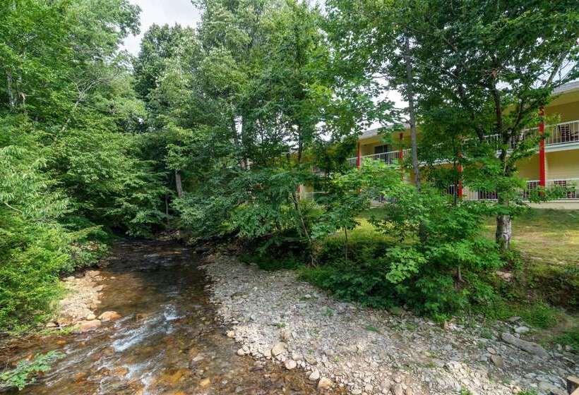 ホテル Ramada By Wyndham Maggie Valley