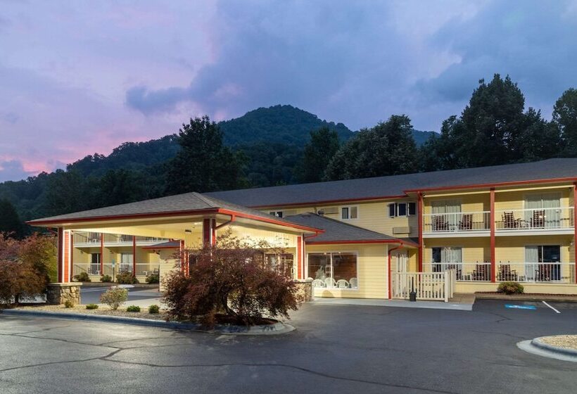 ホテル Ramada By Wyndham Maggie Valley