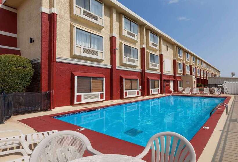 فندق Ramada By Wyndham Oklahoma City Airport North