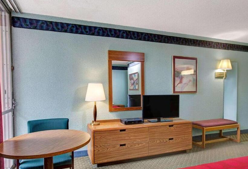 ホテル Ramada By Wyndham Parsippany