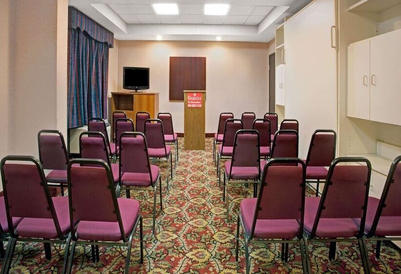فندق Ramada By Wyndham Pearl/jackson Airport