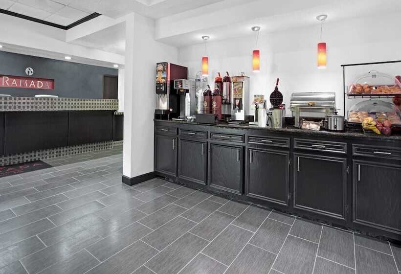 فندق Ramada By Wyndham Pearl/jackson Airport