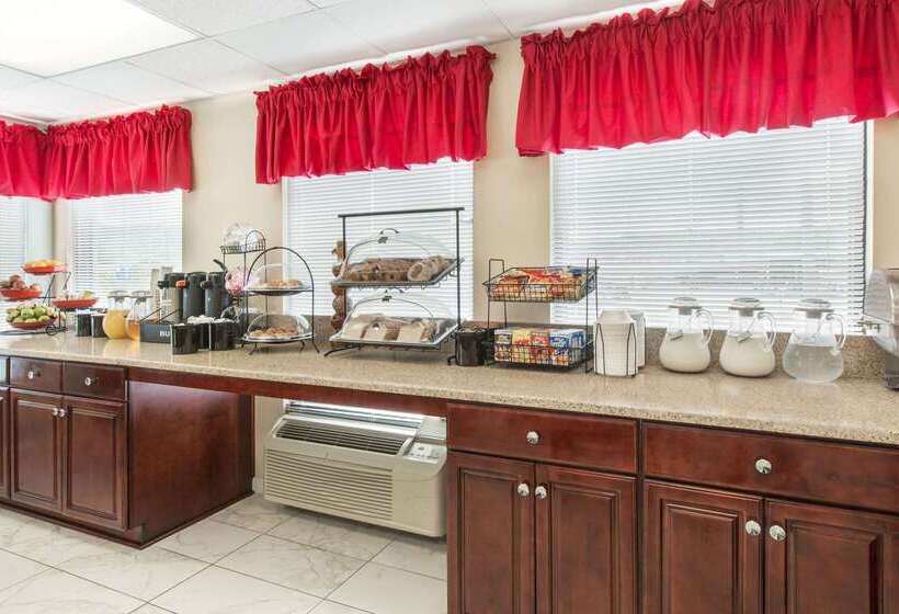 ホテル Ramada By Wyndham Pelham