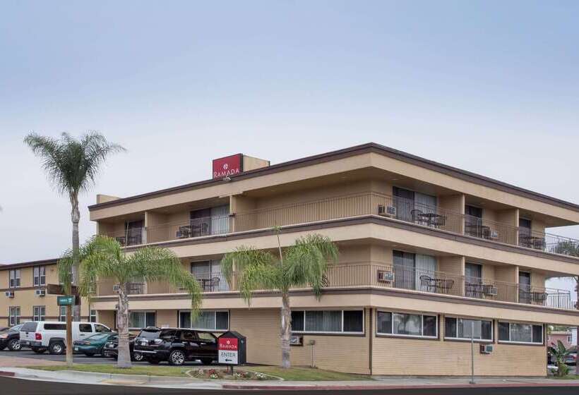 Отель Ramada By Wyndham San Diego Airport