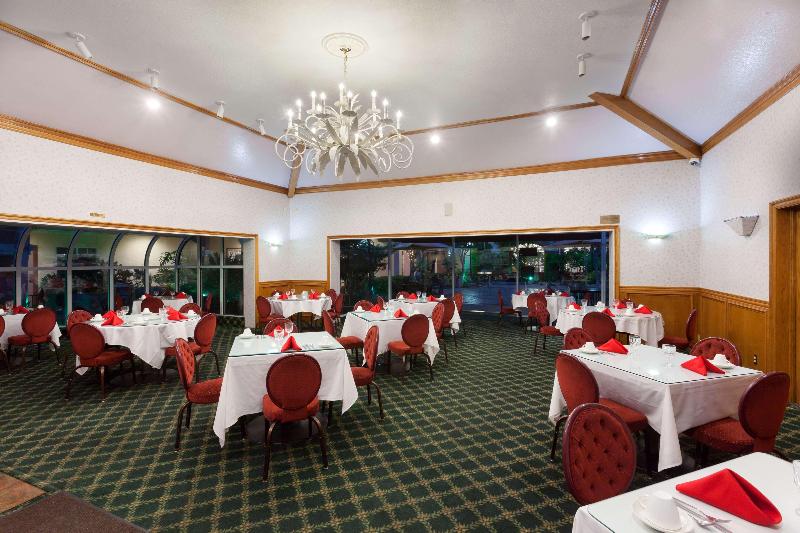 فندق Ramada By Wyndham South El Monte