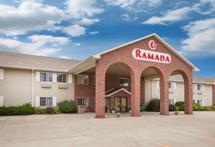 호텔 Ramada By Wyndham Spirit Lake/okoboji