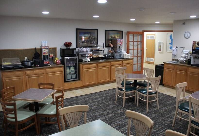 호텔 Ramada By Wyndham Spirit Lake/okoboji