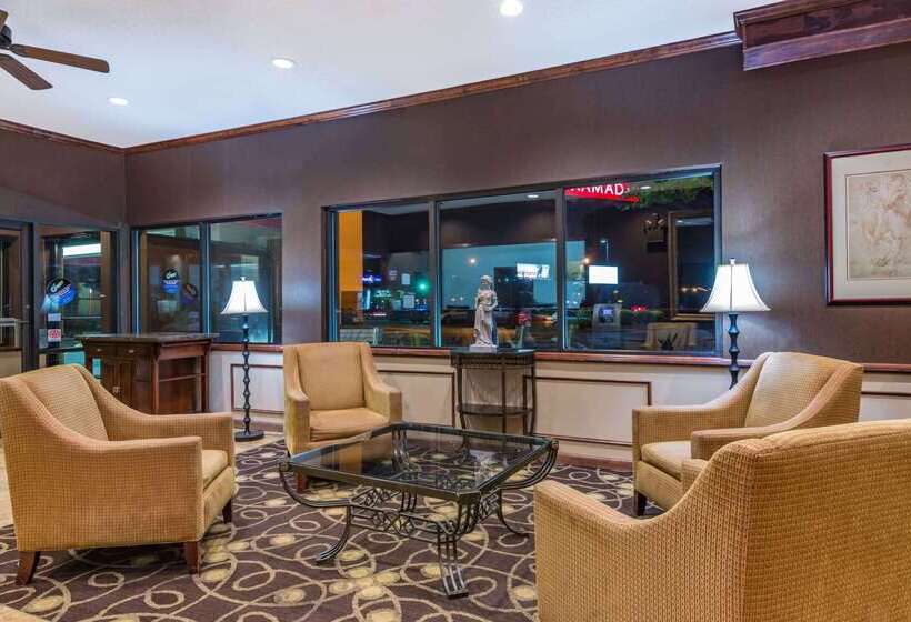 هتل Ramada By Wyndham West Atlantic City