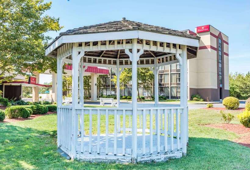 هتل Ramada By Wyndham West Atlantic City