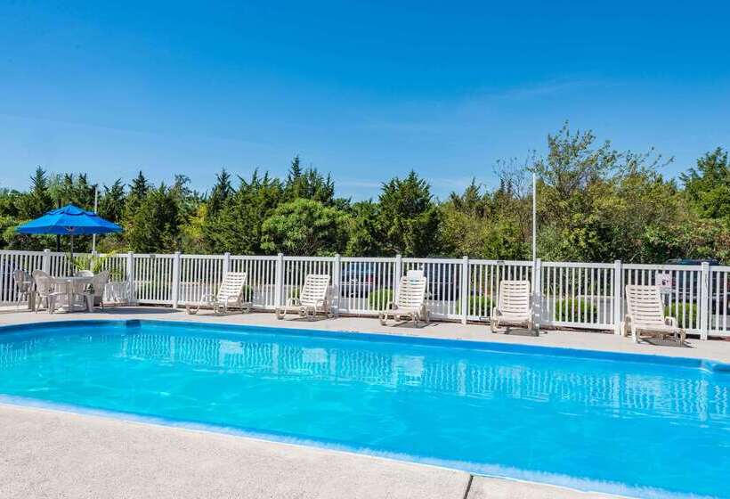 هتل Ramada By Wyndham West Atlantic City