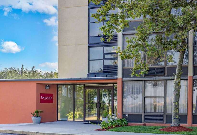 هتل Ramada By Wyndham West Atlantic City
