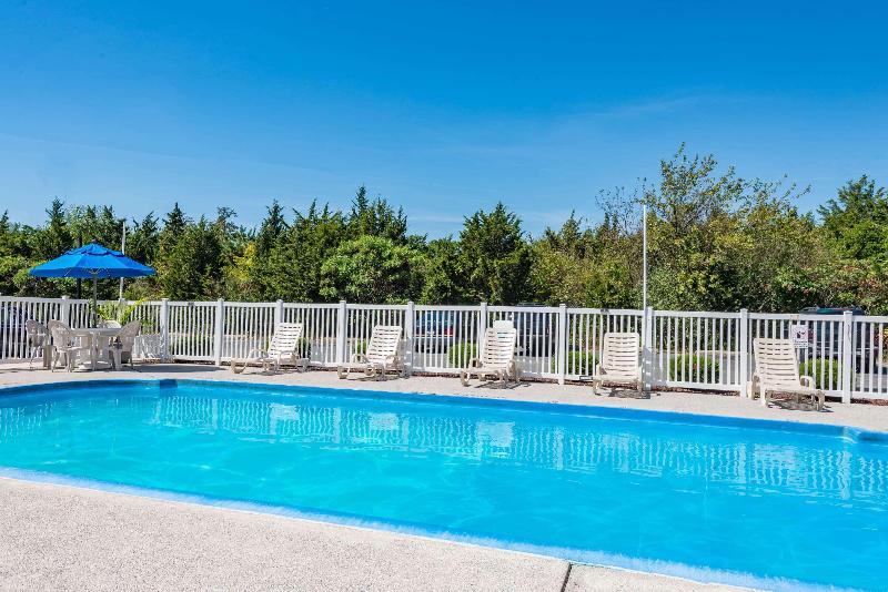 هتل Ramada By Wyndham West Atlantic City