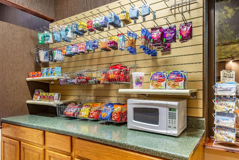 هتل Ramada By Wyndham West Atlantic City