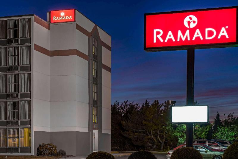 هتل Ramada By Wyndham West Atlantic City