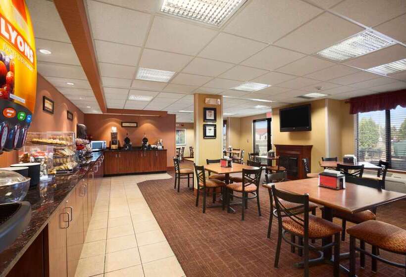 Отель Ramada By Wyndham Wisconsin Dells I 90