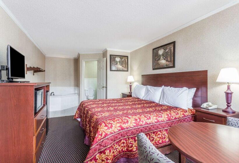 هتل Ramada Limited Norfolk