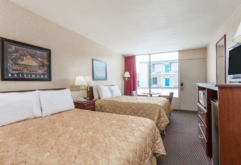 Отель Ramada Limited Norfolk