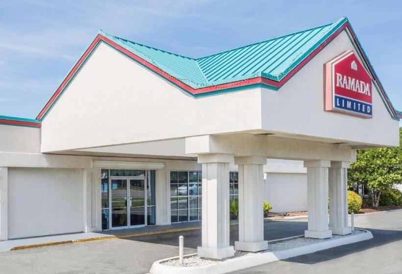 Отель Ramada Limited Norfolk
