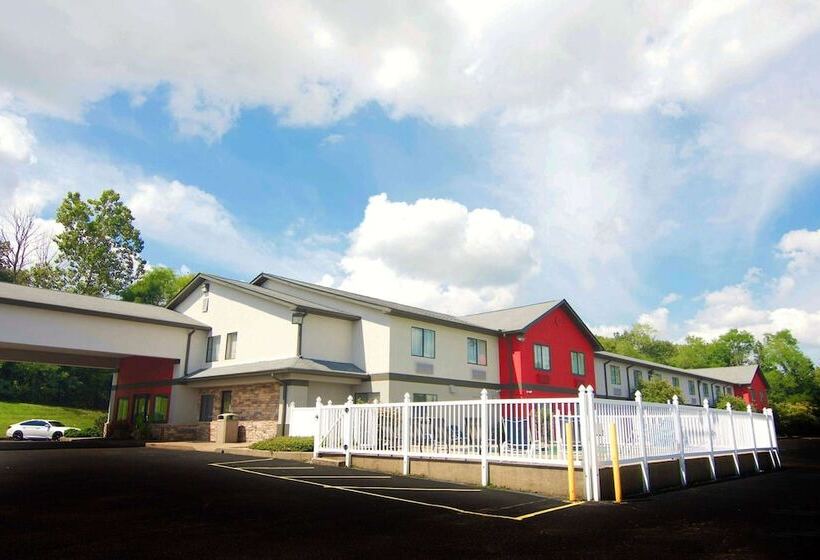 فندق Ramada By Wyndham Tell City