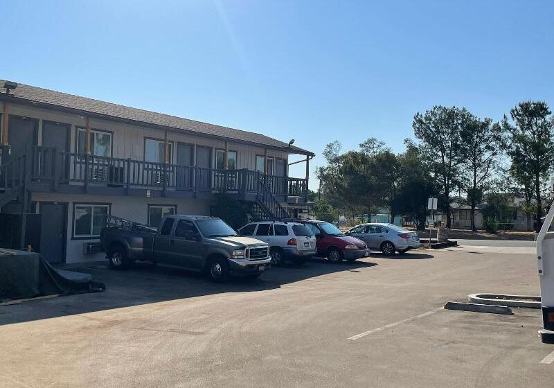 酒店 Ramona Valley Inn