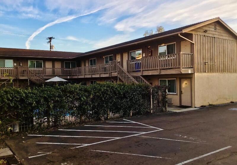 酒店 Ramona Valley Inn