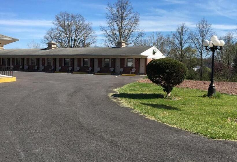 فندق Red Carpet Inn  Gettysburg