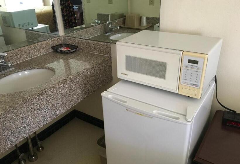 فندق Red Carpet Inn  Gettysburg