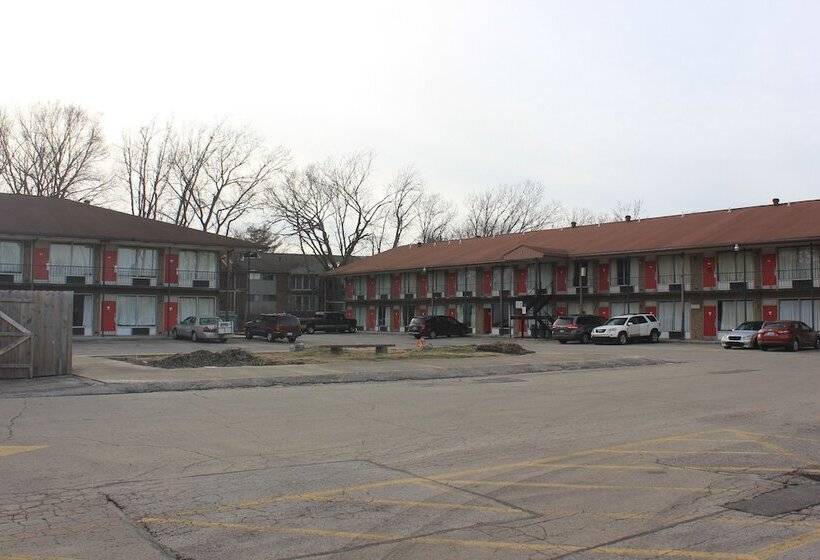 酒店 Red Carpet Inn  Louisville
