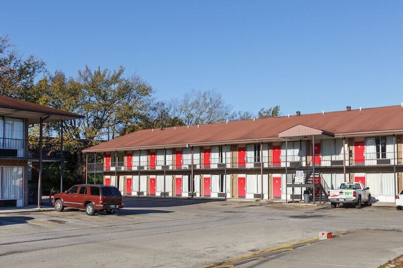 酒店 Red Carpet Inn  Louisville