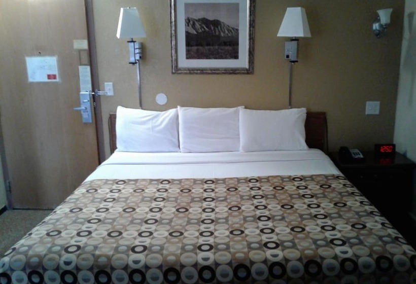 호텔 Red Carpet Inn Rochester