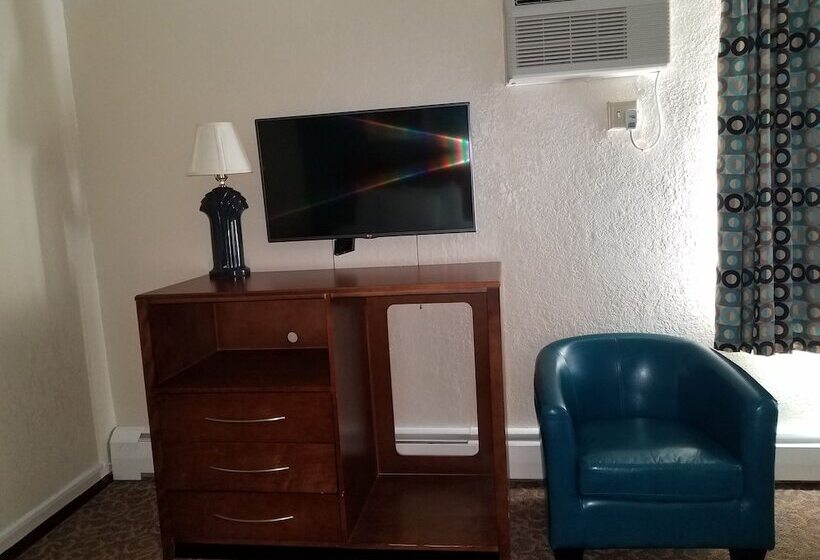 Отель Red Carpet Inn Rochester