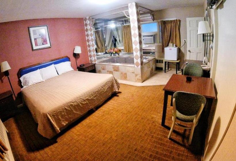 هتل Red Carpet Inn West Springfield