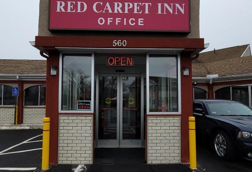 هتل Red Carpet Inn West Springfield