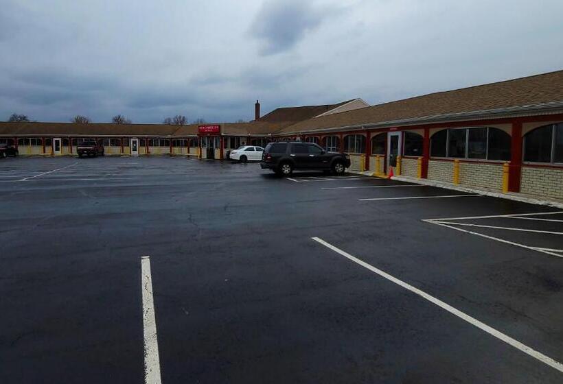 هتل Red Carpet Inn West Springfield