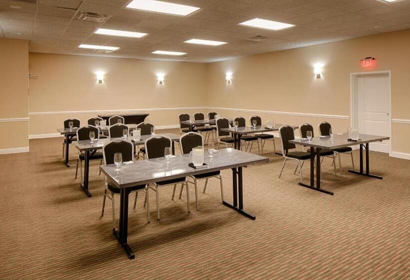 Red Lion Hotel Orlando Lake Buena Vista South  Near Disney