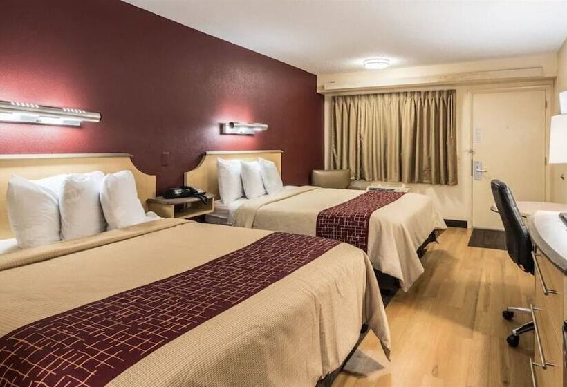 فندق Red Oak Inn Detroit Metro Airport   Belleville