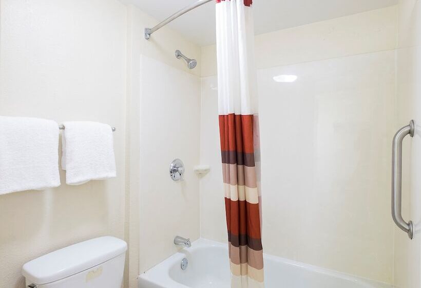 فندق Red Roof Inn Edison