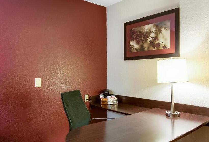 فندق Red Roof Inn Grand Rapids Airport