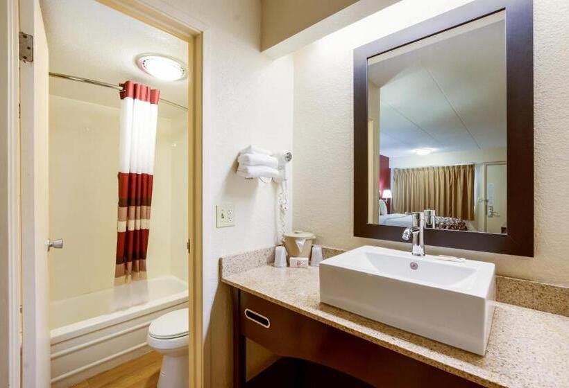 فندق Red Roof Inn Grand Rapids Airport