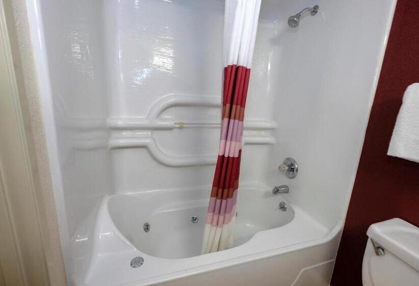 فندق Red Roof Inn Holton