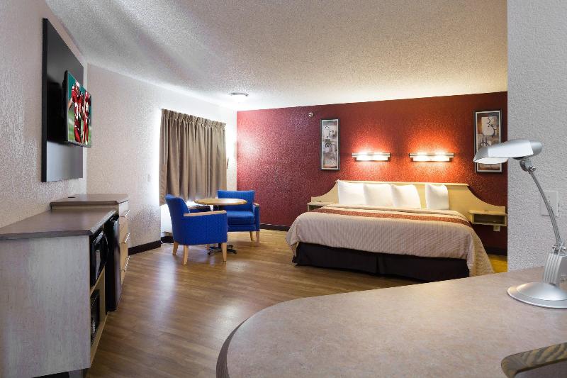 Отель Red Roof Inn Houston Westchase