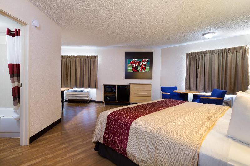 Отель Red Roof Inn Houston Westchase