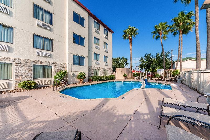 هتل Red Roof Inn Laredo