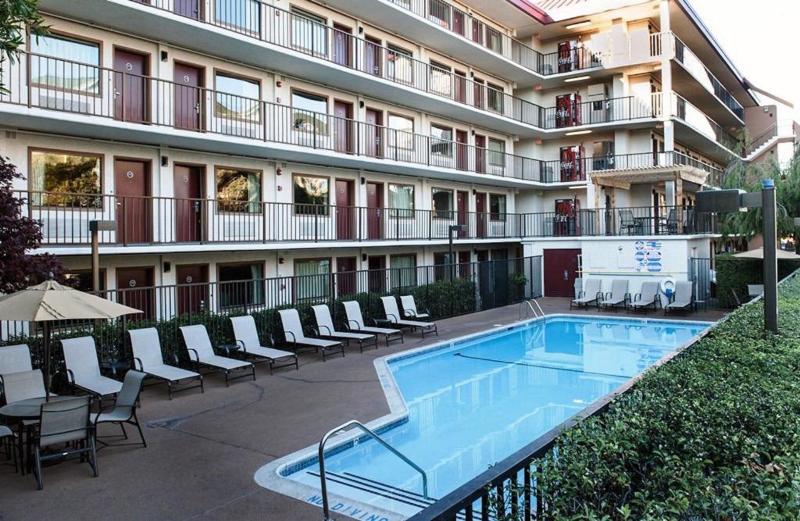 호텔 Red Roof Inn Plus+ San Francisco Airport