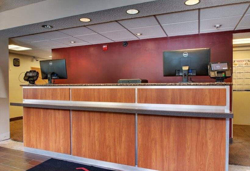 فندق Red Roof Inn St Louis  Westport