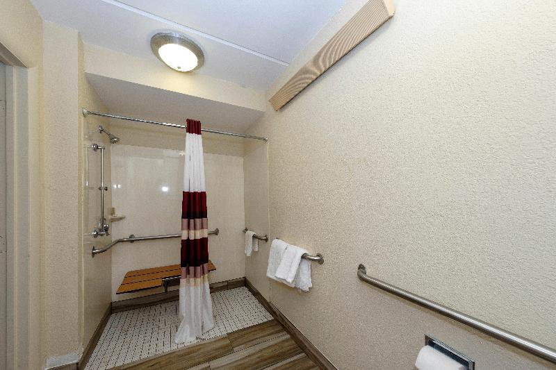 فندق Red Roof Inn Tampa  Brandon