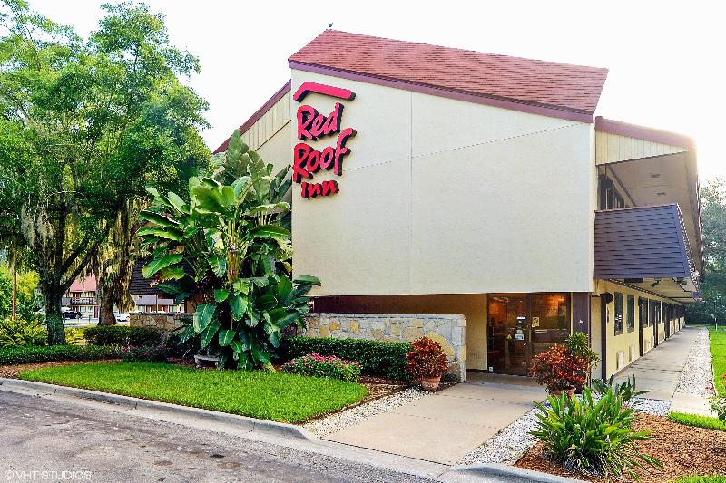 בית מלון כפרי Red Roof Inn Tampa Fairgrounds   Casino