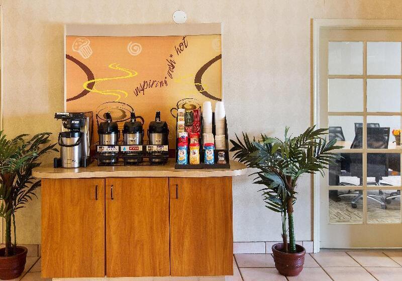 هتل Red Roof Inn Tucson North  Marana