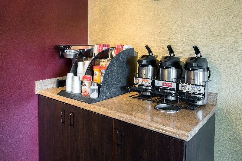 فندق Red Roof Inn Plus + Boston   Framingham